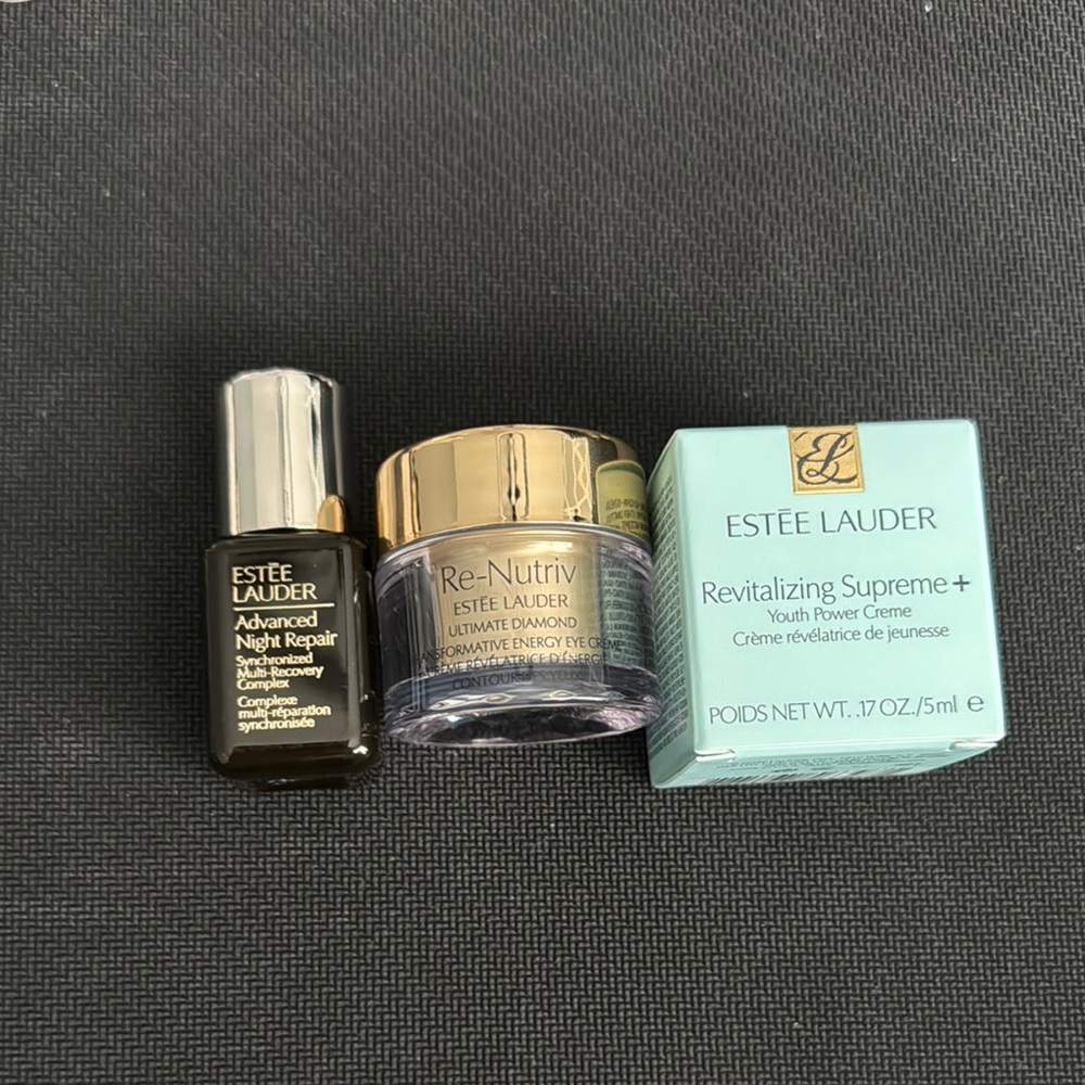 Estee Lauder Skincare Set  sample